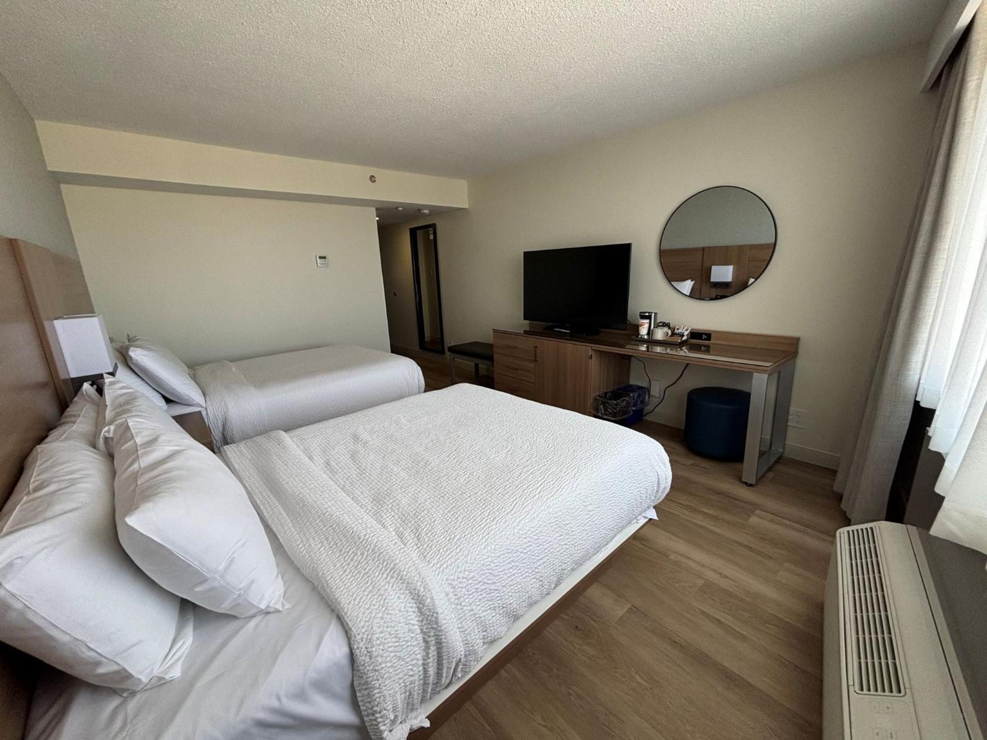 Radisson Downtown Hotel