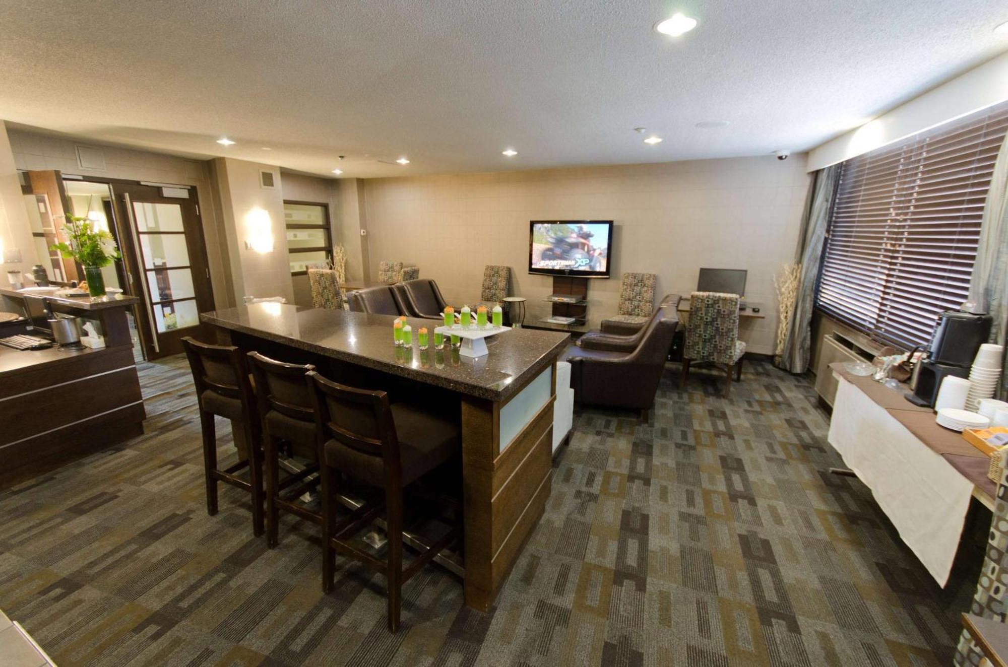 Hotel Radisson Downtown 4*