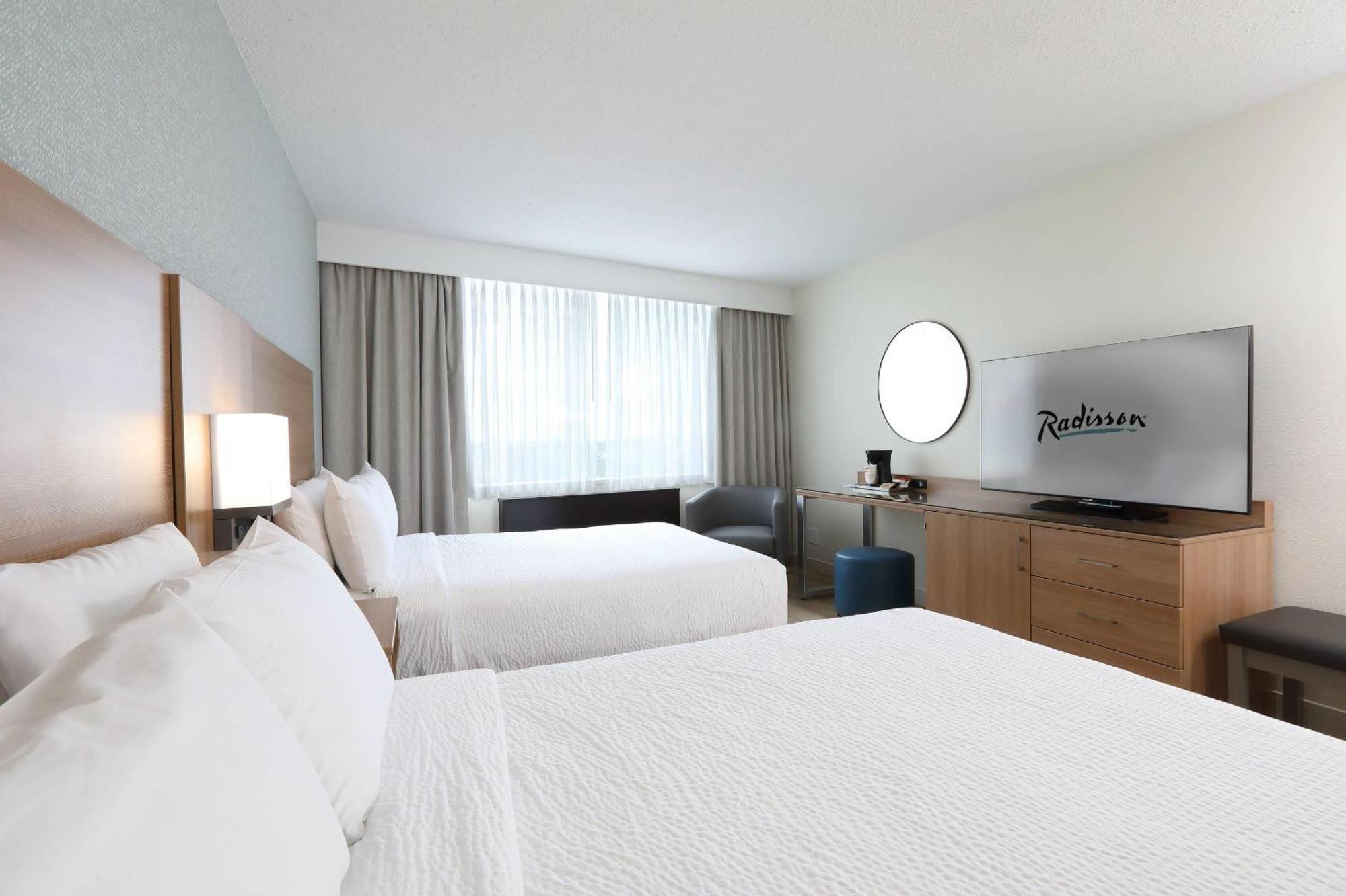 Radisson Downtown 4*